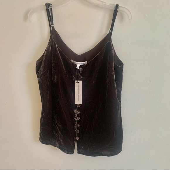 cupcakes & cashmere Tops - Cupcakes & Cashmere Luna Velvet Camisole Top